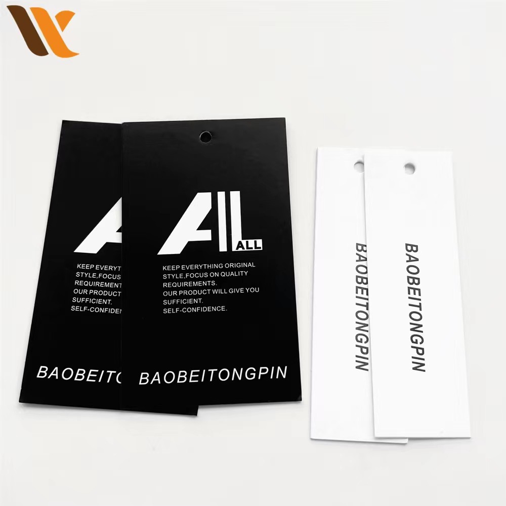 Customized Luxury Clothing Hang Paper Tags 4