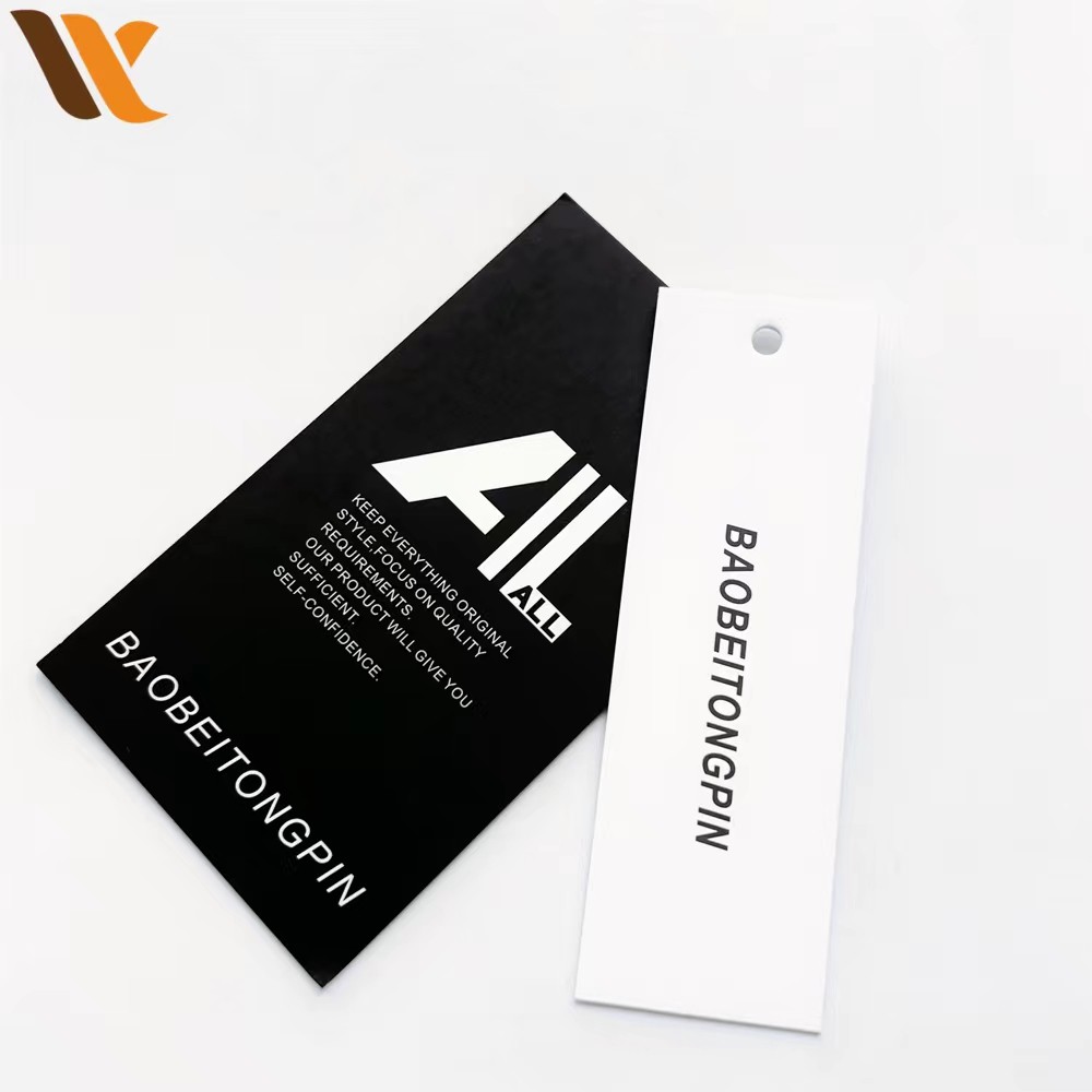Customized Luxury Clothing Hang Paper Tags 3
