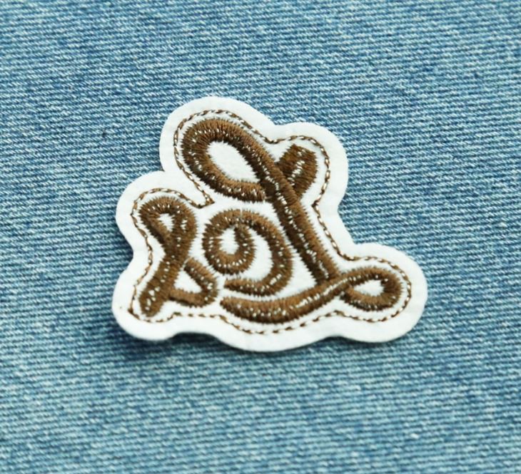 personalized patches embroidery/china patch factory